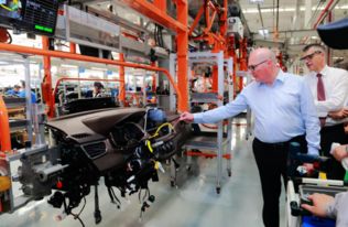 佛吉亞柳州汽車座椅項目正式揭牌 打造乘用車零部件發(fā)展新格局