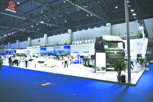 南充高新技術(shù)汽車汽配產(chǎn)品閃耀西博會(huì)，吸睛無數(shù)